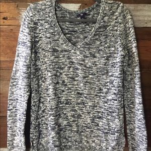 Gap sweater